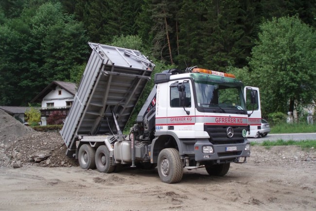 Anlieferung von Aushub und Schüttmaterial